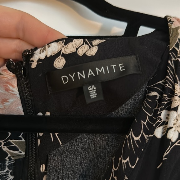 Floral Open Shoulder Dress from Dynamite - Picture 6 of 8